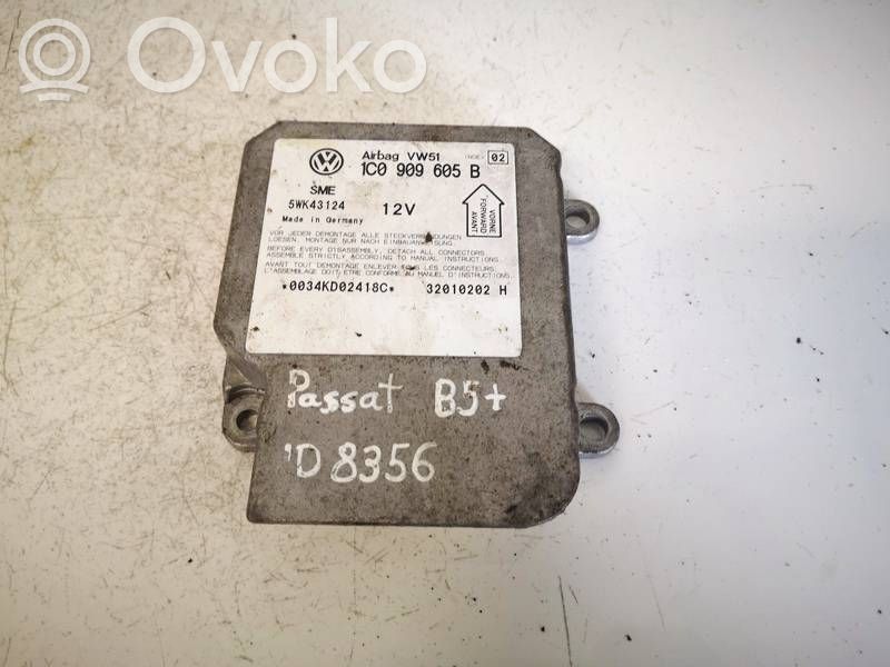 Volkswagen PASSAT B5.5 Unitate/modul de comandă airbaguri 