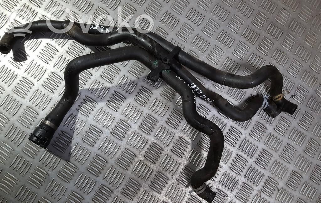 BMW 5 GT F07 Tubo flessibile del liquido di raffreddamento del motore