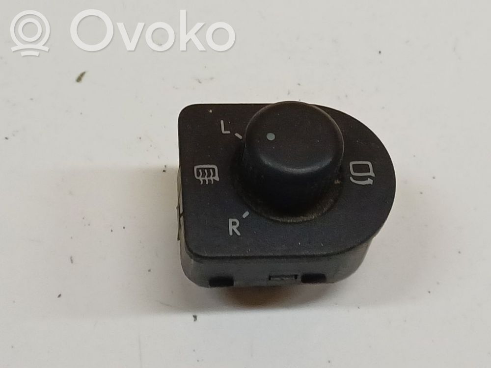 Volkswagen Golf IV Interruptor del espejo lateral