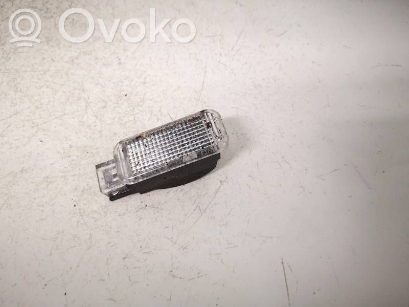 Otras luces interiores   4B0947415A,4B0947415A