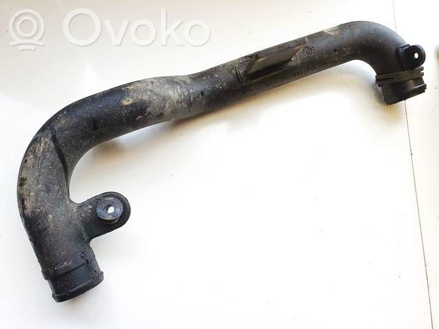 Volkswagen PASSAT B5 Tube d'admission de tuyau de refroidisseur intermédiaire