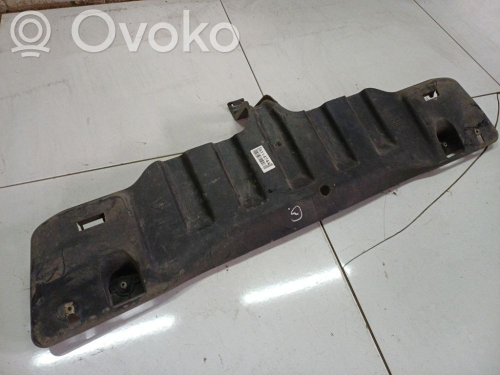 Volkswagen PASSAT B7 Unterfahrschutz Unterbodenschutz Motor 