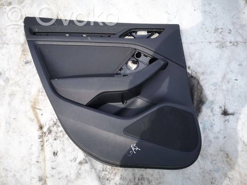 Audi A3 S3 8V Takaoven verhoilu 