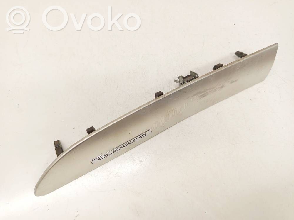 Audi A6 S6 C6 4F Ornament bord 