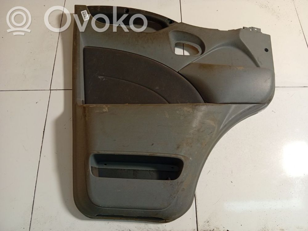 Iveco Daily 30.8 - 9 Etuoven verhoilu