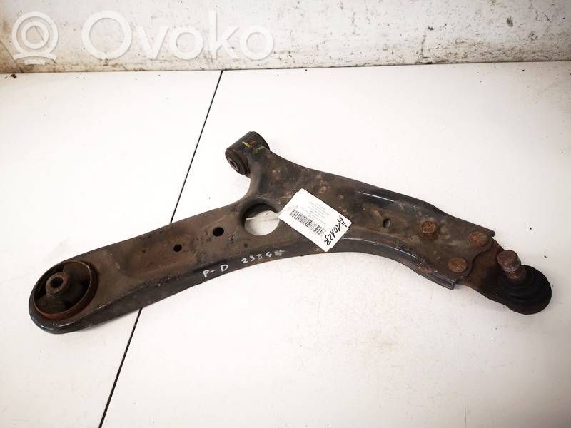 Hyundai i30 Braccio di controllo sospensione anteriore inferiore/braccio oscillante
