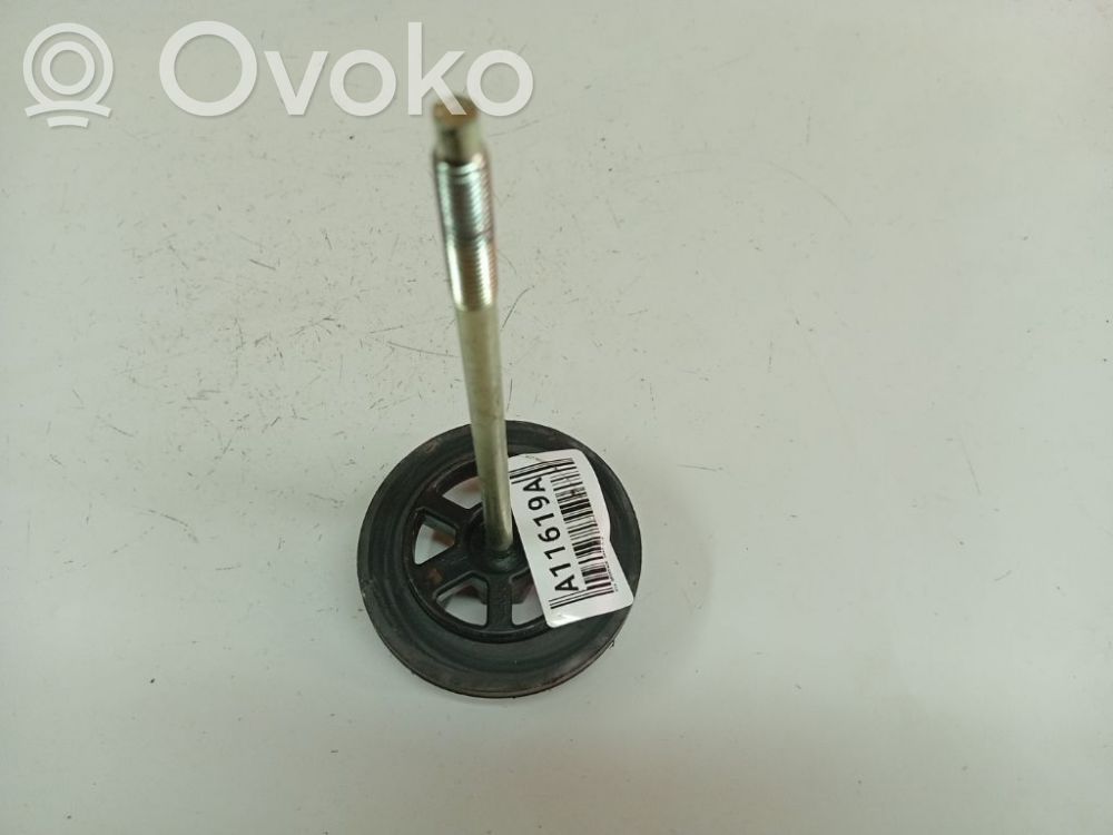 Tornillo de la rueda de repuesto   628502E200,628502E200,628502E200