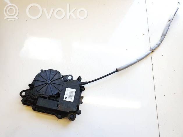 BMW i4 Zamek klapy tylnej / bagażnika 