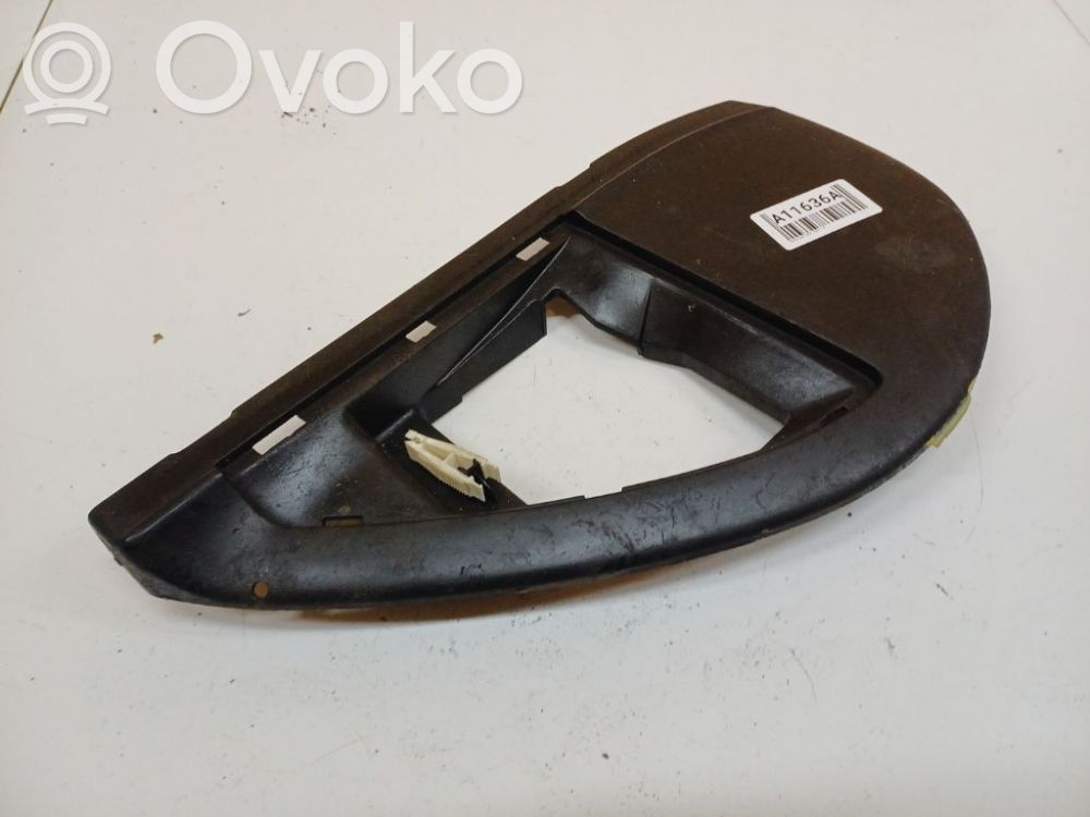 Volkswagen Golf IV Couvercle de boîte à fusibles