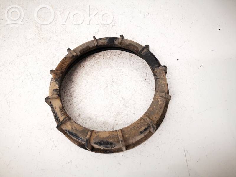 Ford Mondeo MK IV Anello/dado di bloccaggio della vite della pompa del carburante nel serbatoio