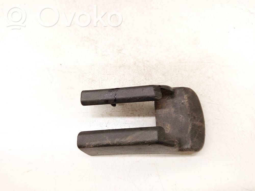 Toyota Corolla Verso AR10 Rivestimento inferiore laterale del sedile posteriore 