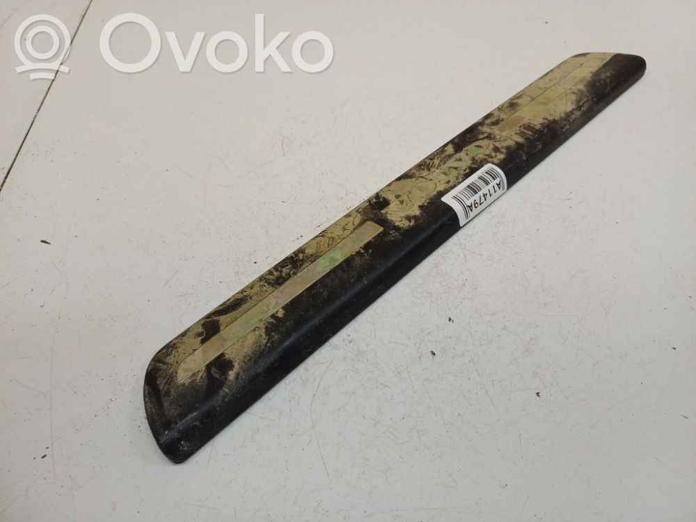 Volvo V50 Copertura del rivestimento del sottoporta anteriore