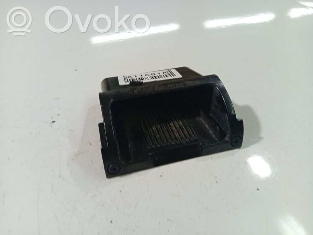 Opel Corsa C Cenicero del coche