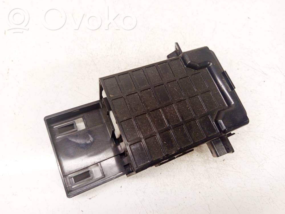 Isuzu D-Max Suport pahare 