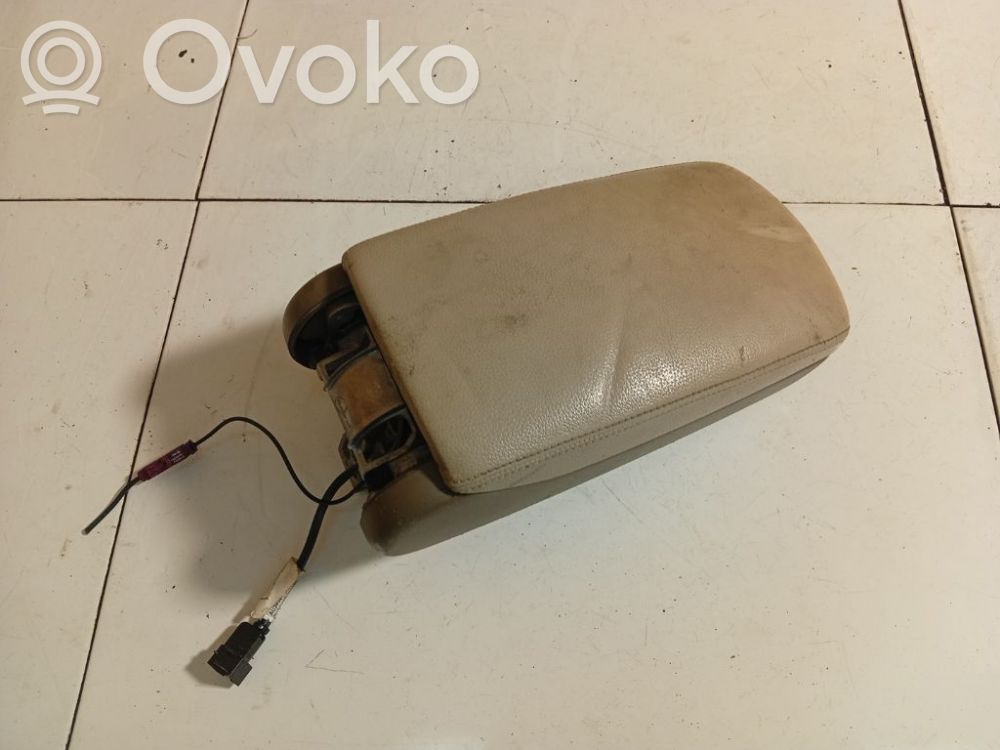 Audi A6 S6 C6 4F Accoudoir