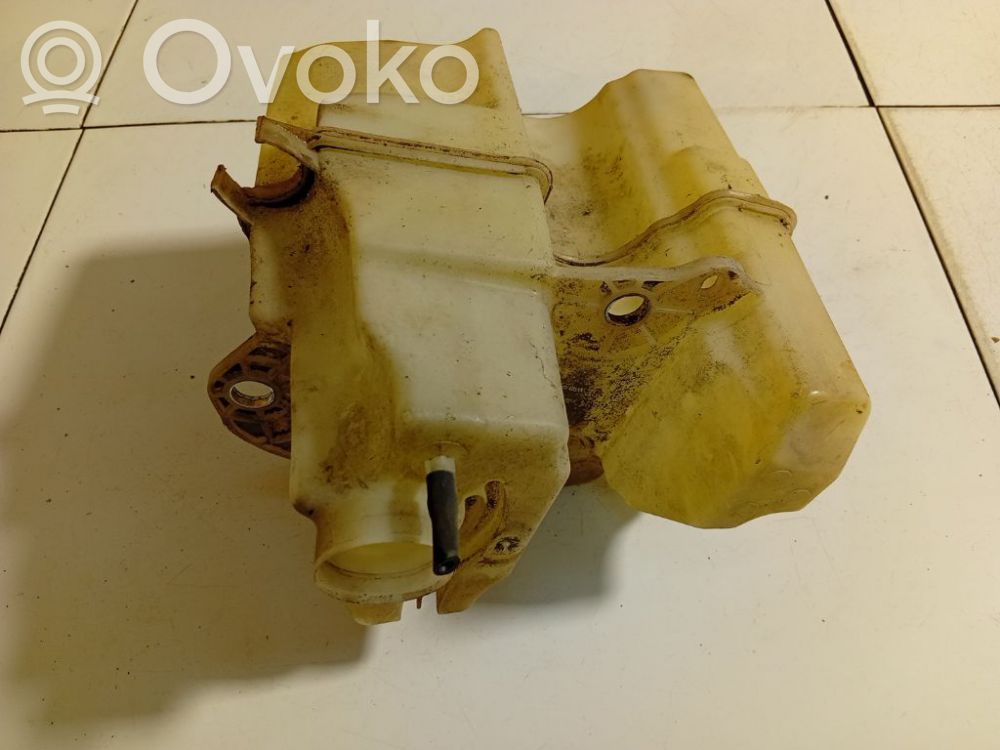 Volvo V70 Zbiornik płynu do spryskiwaczy szyby przedniej / czołowej 