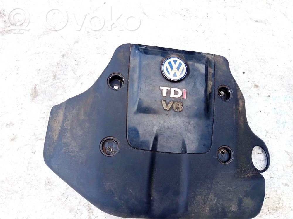 Volkswagen PASSAT B5.5 Couvercle cache moteur 