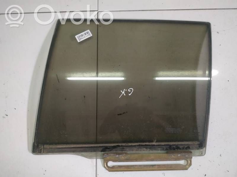 Mazda 323 F Vitre de fenêtre porte arrière