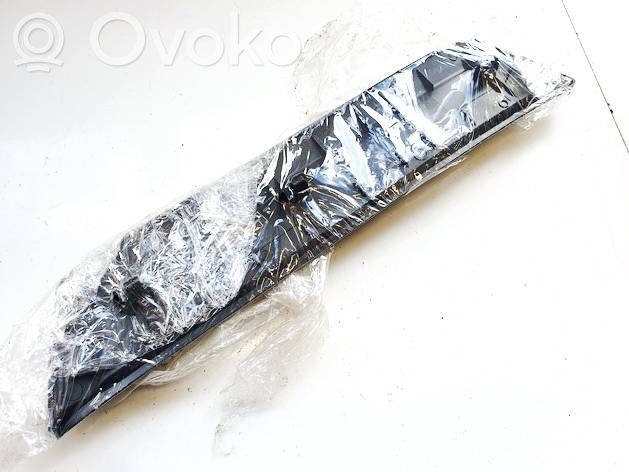 Lexus RX 330 - 350 - 400H Moldura protectora del borde trasero