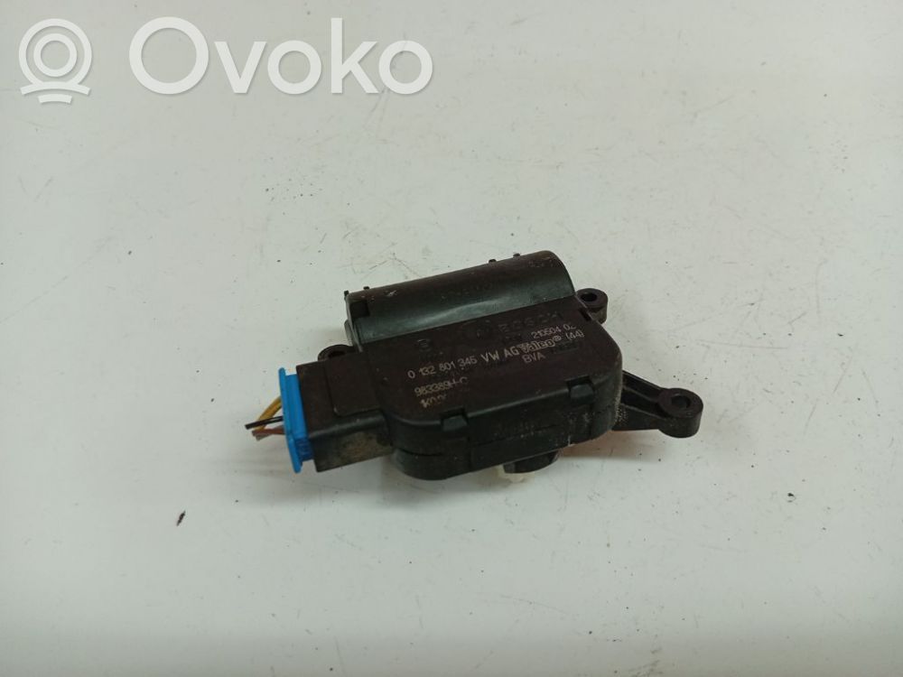 Volkswagen Golf V Silniczek nagrzewnicy 