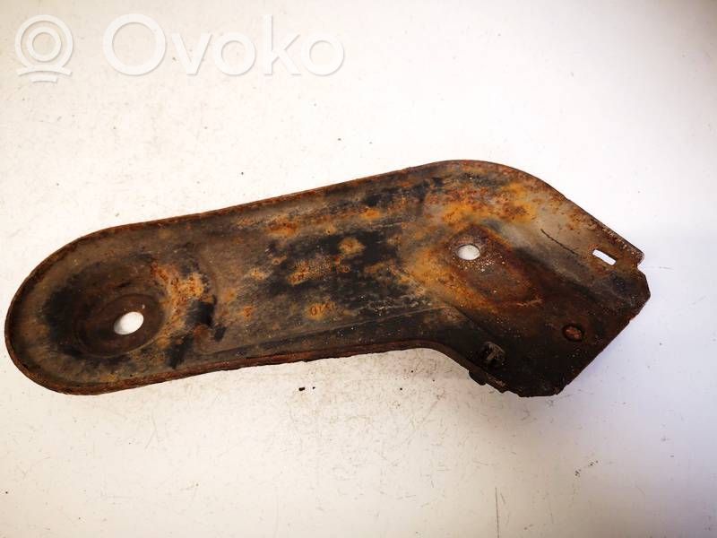 Opel Astra J Łapa / Mocowanie silnika 