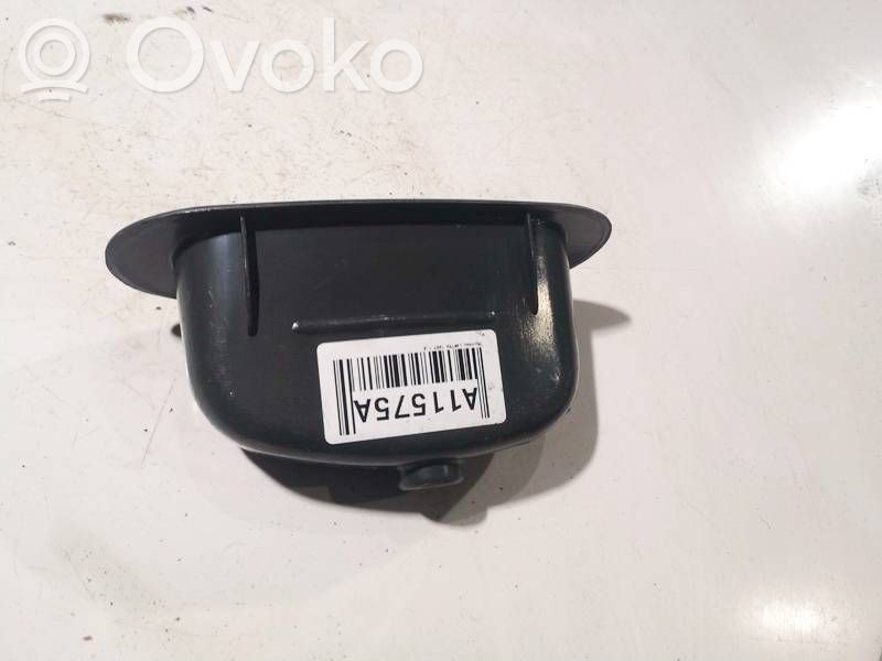 Hyundai Lantra II Muu etuoven verhoiluelementti