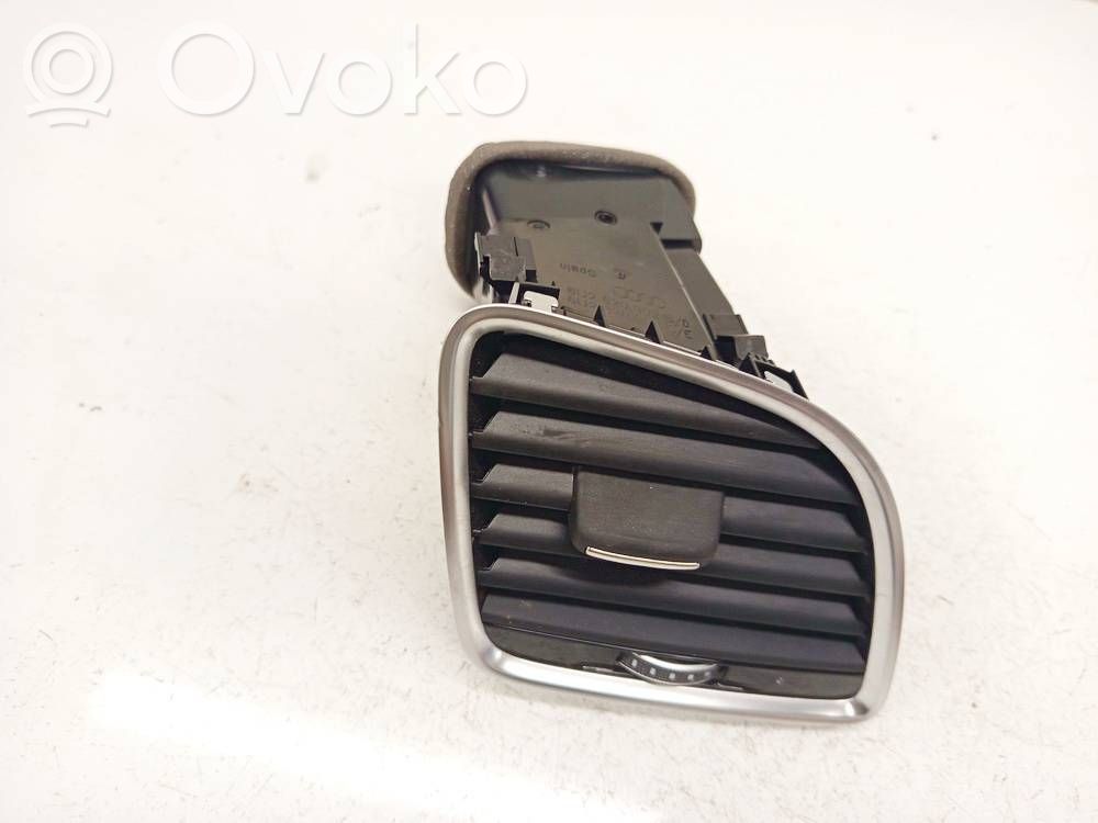 Audi Q3 8U Grilă ventilație centrală 