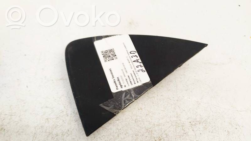 Tesla Model Y Garniture d'extrémité latérale du tableau de bord