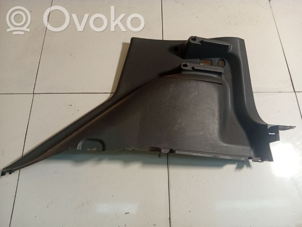 Mitsubishi Colt Cita veida bagāžnieka dekoratīvās apdares detaļa 