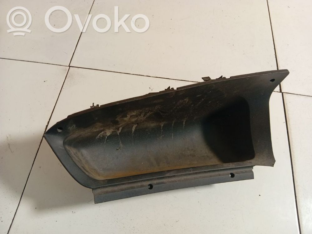 Iveco Daily 30.8 - 9 Hansikaslokero 