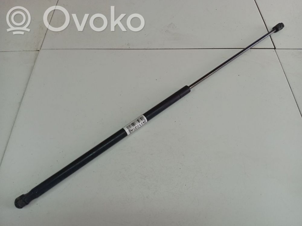 Volvo V50 Amortyzator klapy tylnej bagażnika 
