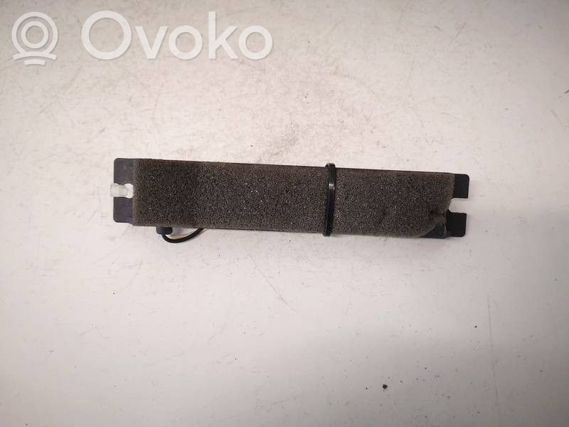 Tesla Model S Module unité de contrôle d'antenne