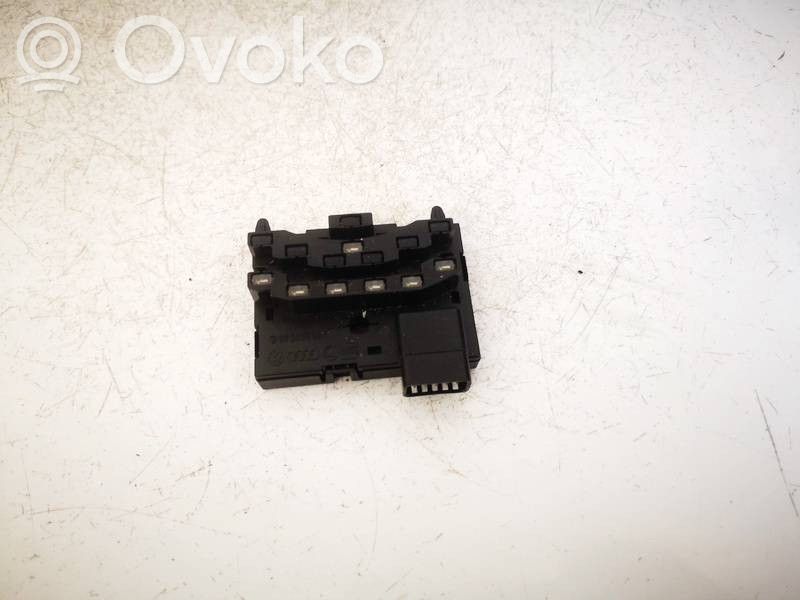 Audi A3 S3 8P Maniglia/leva di regolazione del volante