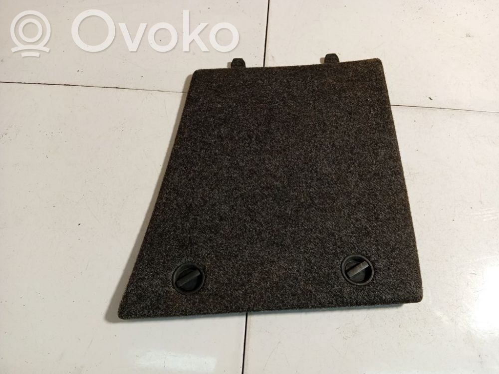 Skoda Octavia Mk2 (1Z) Inne elementy wykończenia bagażnika