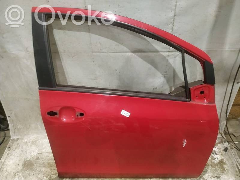 Toyota Yaris Ușă față