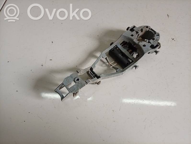 Volkswagen Golf V Poignée extérieure de porte avant
