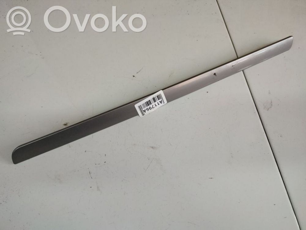 Volkswagen Golf V Ramka deski rozdzielczej 