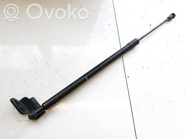 Volvo V60 Takaluukun tuen kaasujousi 