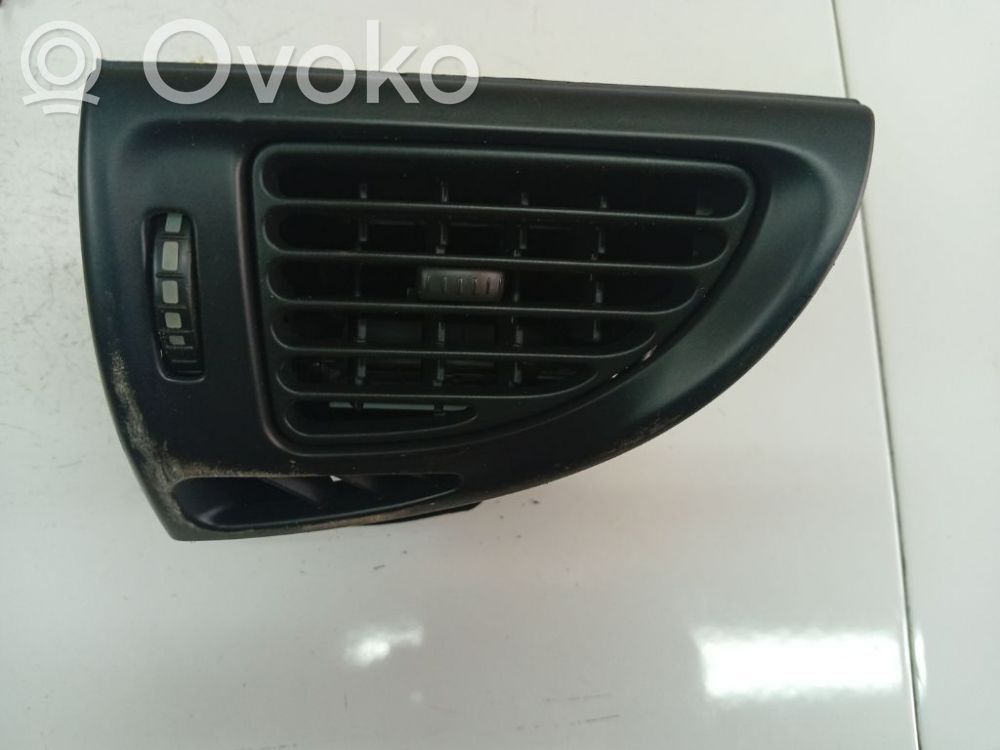 Citroen C5 Rejilla de ventilación central del panel