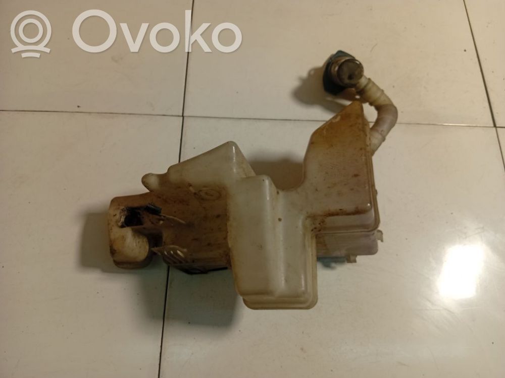 Volkswagen Touran I Réservoir de liquide lave-glace