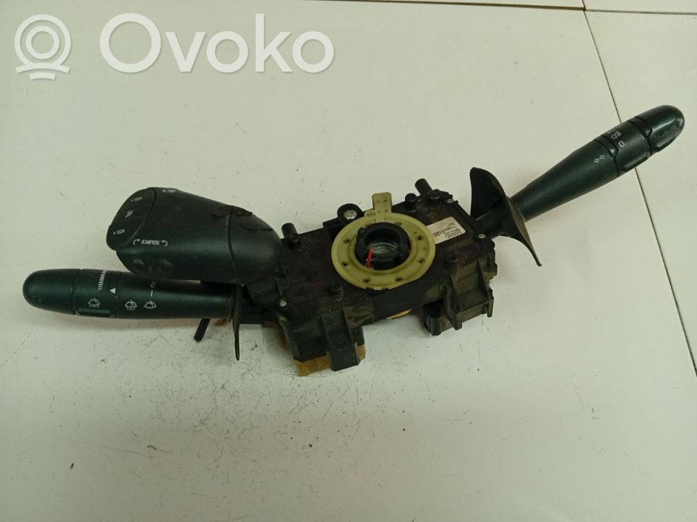 Renault Megane I Interruptor/palanca de limpiador de luz de giro 
