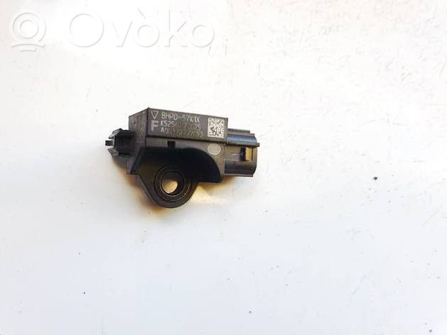 Mazda CX-30 Sensor impacto/accidente para activar Airbag