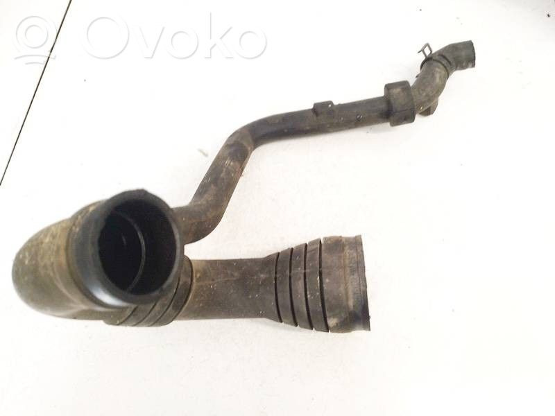 Volkswagen PASSAT B5 Rura / Wąż dolotowy powietrza 