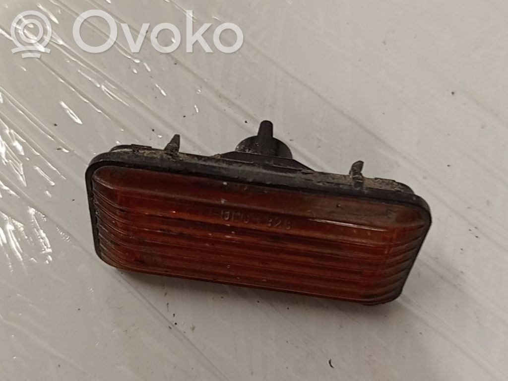 Volkswagen PASSAT B3 Seitenblinker 