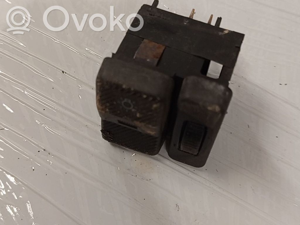 Volkswagen PASSAT B3 Interruptor de luz 