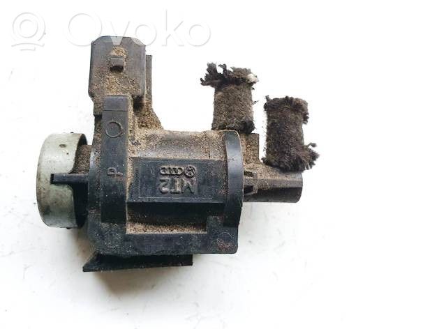 Audi A4 S4 B5 8D Solenoidinis vožtuvas 