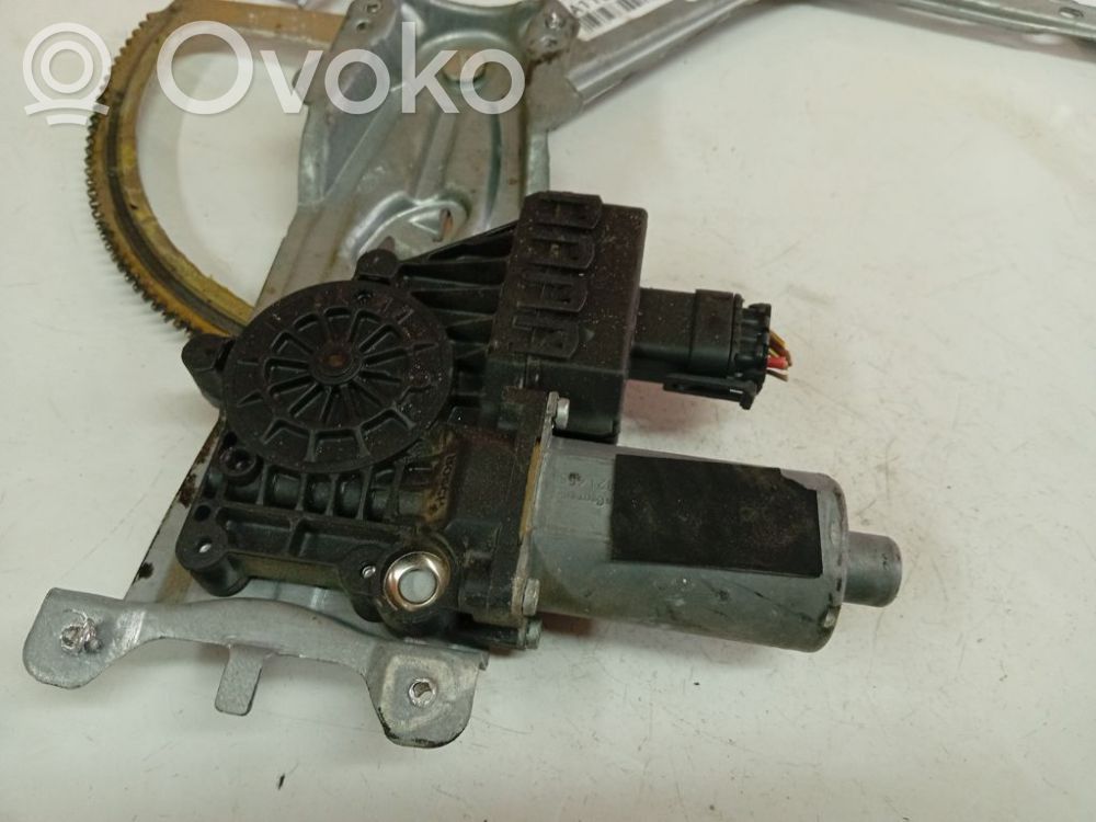 Opel Zafira B Motor del regulador de la ventanilla de la puerta delantera