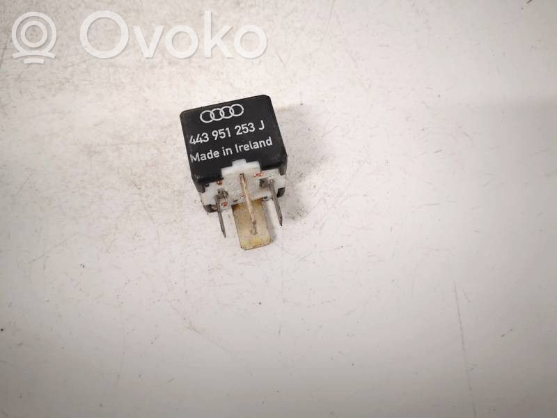 Audi A6 S6 C4 4A Inne przekaźniki 