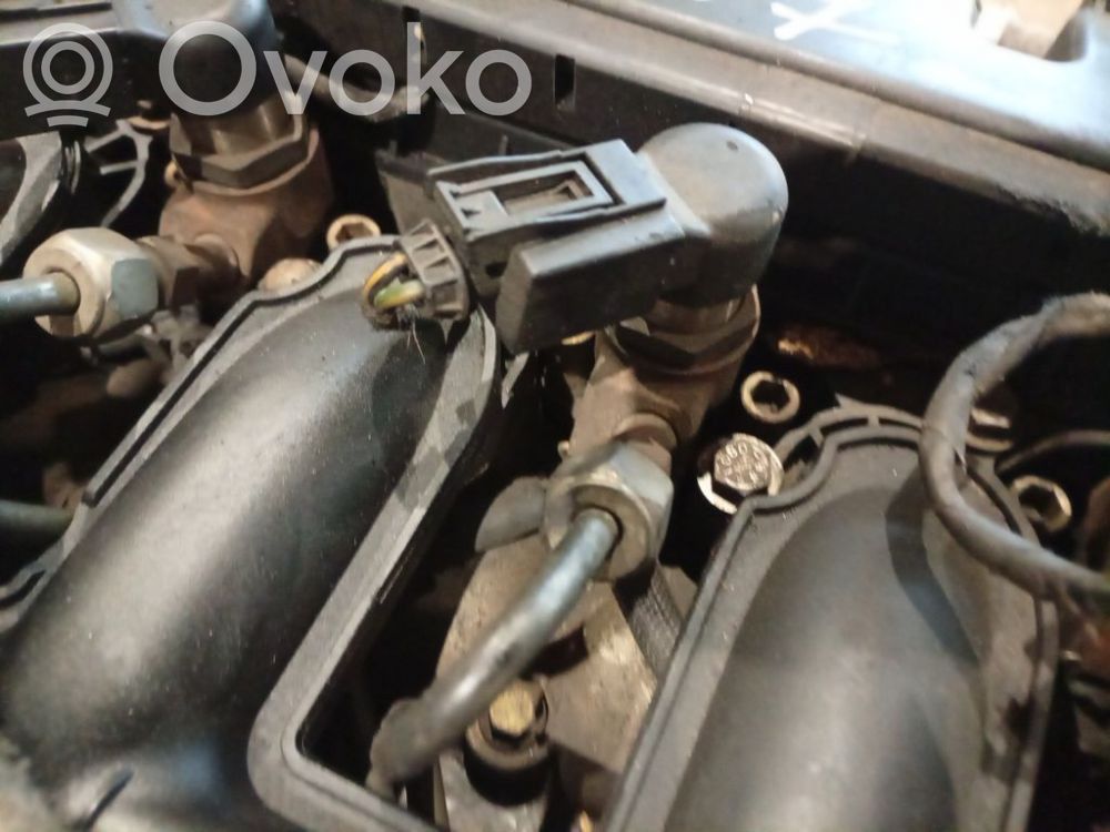 Volvo S40 Injektor Einspritzdüse 