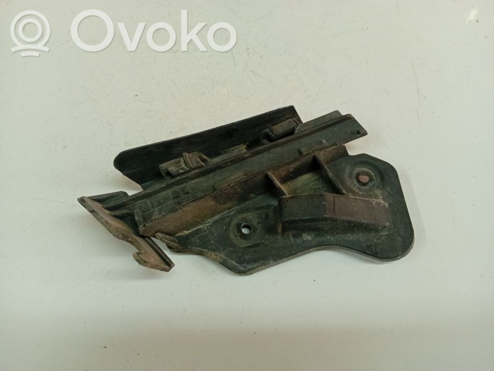 Volkswagen Golf Plus Front bumper mounting bracket